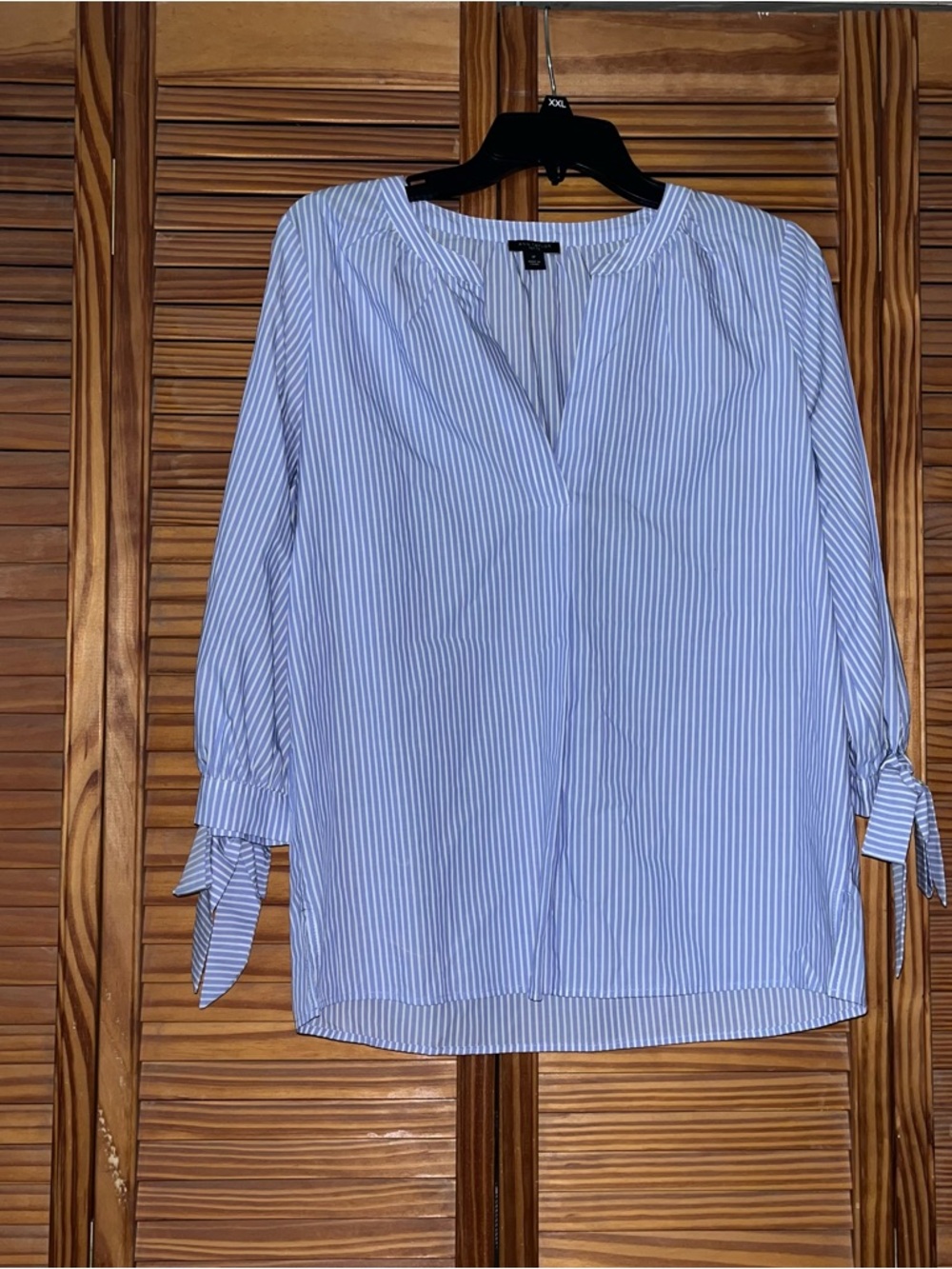 Ann Taylor Small Petite‎ Cotton Blue & White Stripe Blouse